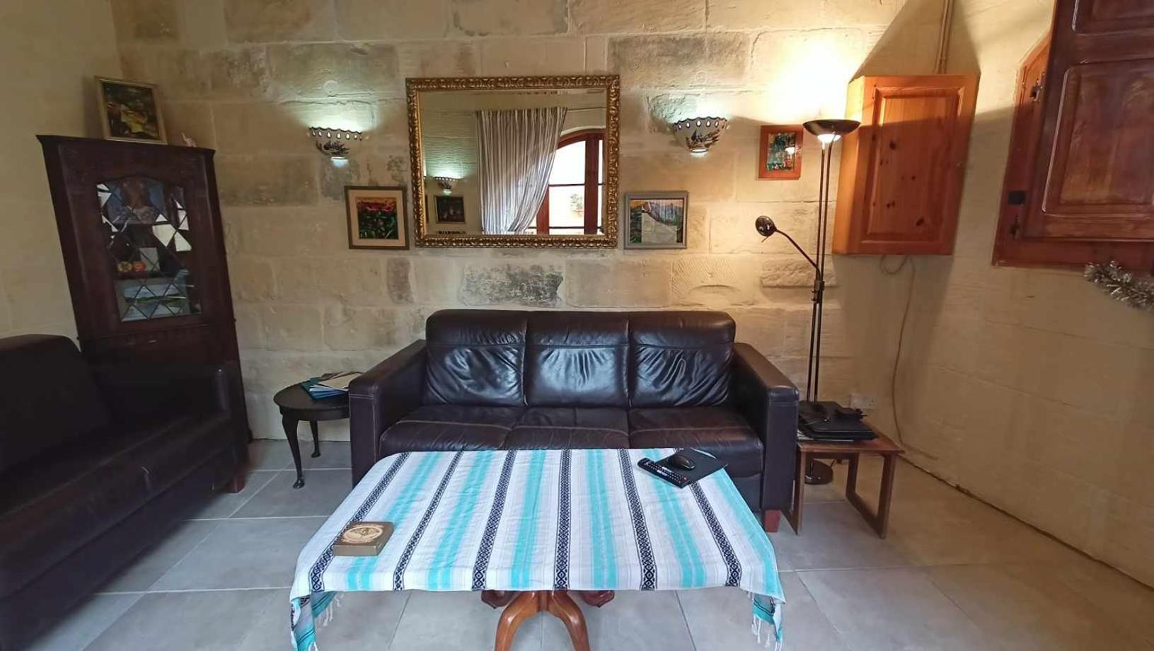 Arthome - Guest Rooms Gharb  Bagian luar foto