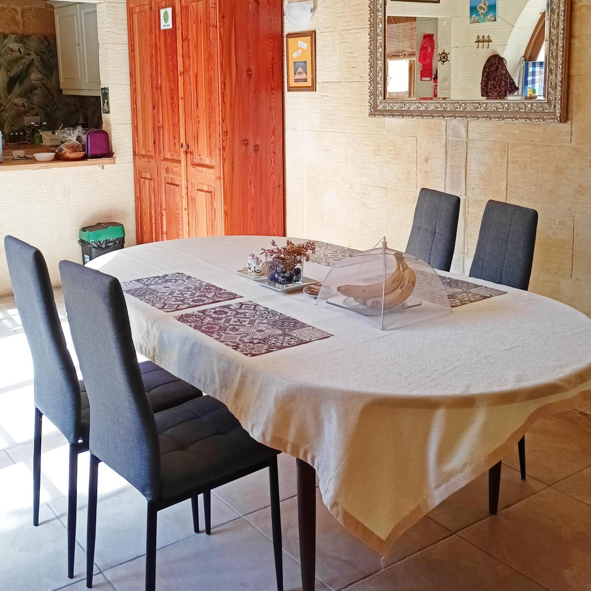Arthome - Guest Rooms Gharb  Bagian luar foto