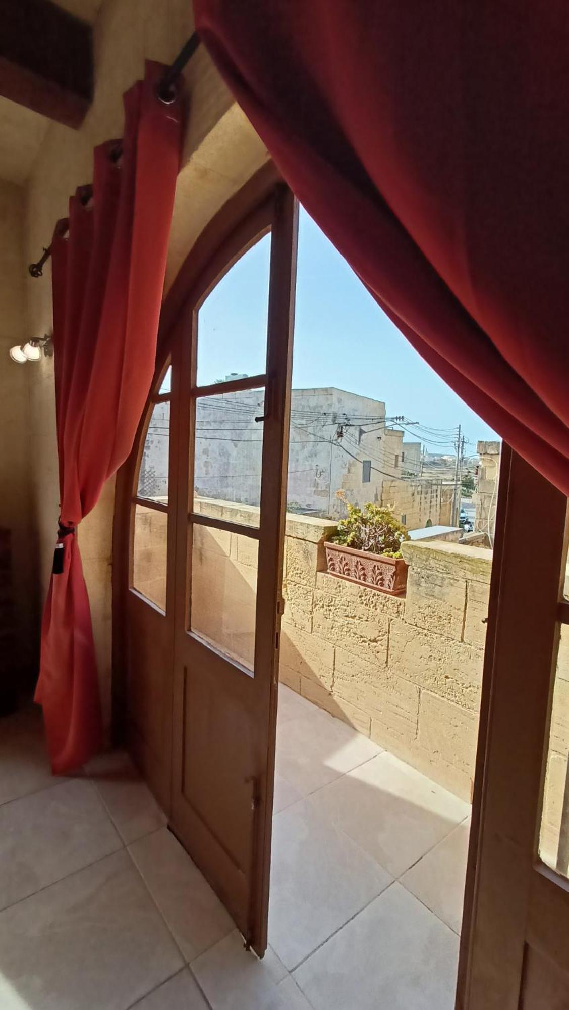 Arthome - Guest Rooms Gharb  Ruang foto